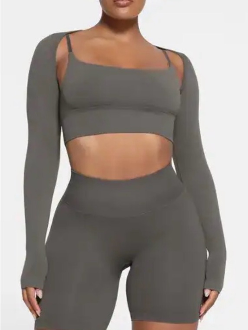 Skims CONTOUR NYLON
SHRUG TRUFFLE